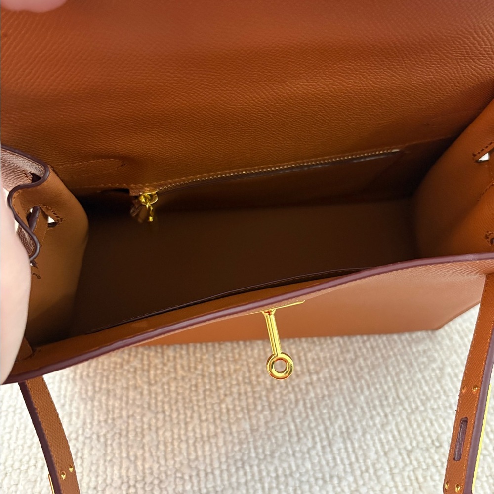 Purse - Picture 5 of 10